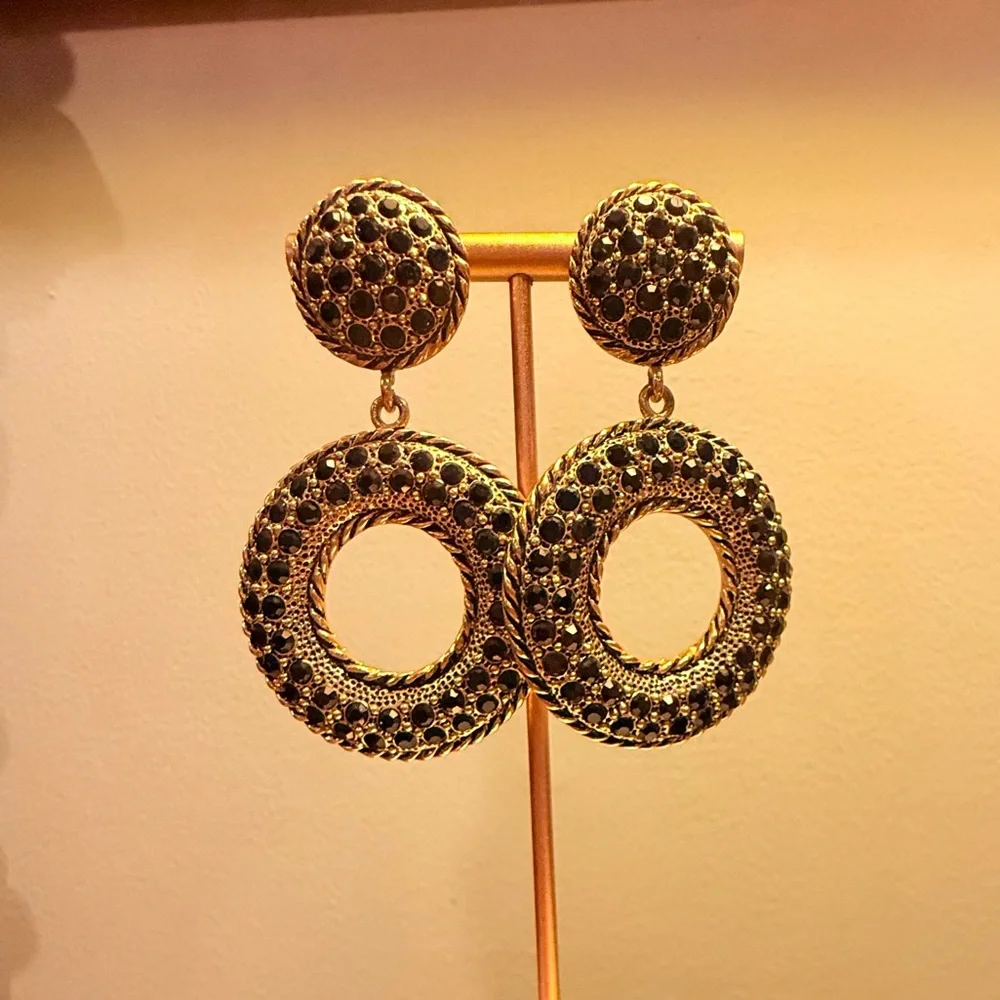 Vintage Carlisle Gold and Black Circle 2” Drop Earrings - Picture 2 of 7